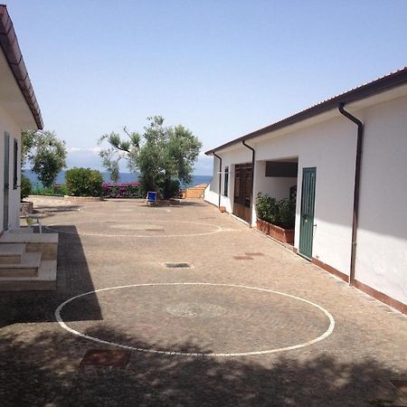 Casa Palinuro Vacanze Fronte Spiaggia Экстерьер фото